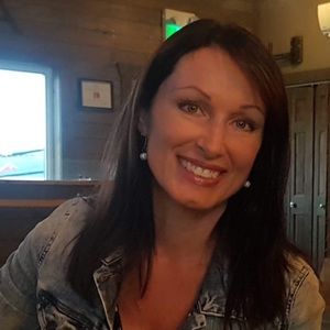 Meet your Posher, Connie